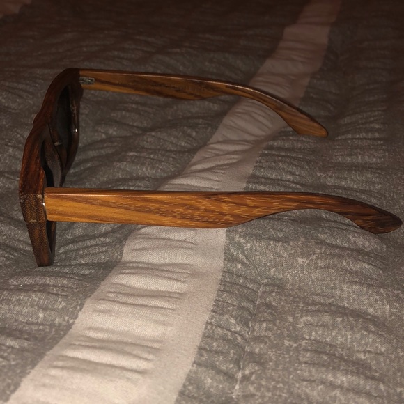 Wooden Wayfarer Sunglasses Polarized - Picture 2 of 4